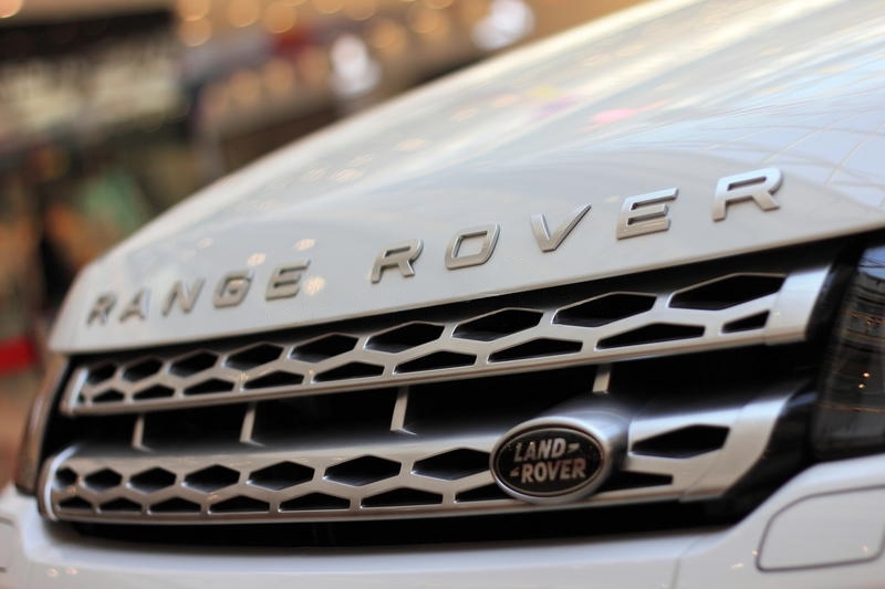 Land Rover logo